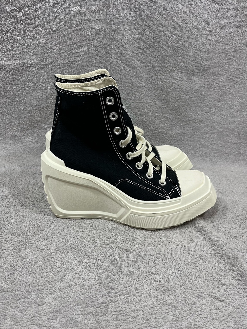 Converse Chuck Taylor 70 De Luxe Wedge Platform Women size 6.5 Black A06478C